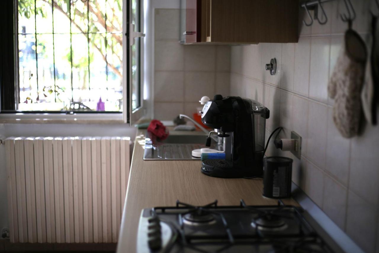 Apartment With Lovely Garden Верона Екстер'єр фото