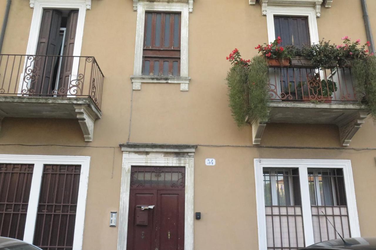 Apartment With Lovely Garden Верона Екстер'єр фото