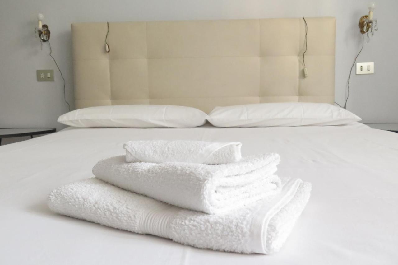 Apartment With Lovely Garden Верона Екстер'єр фото
